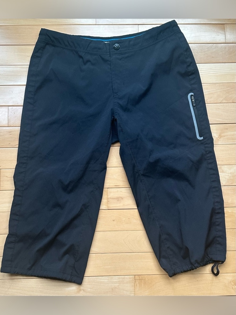 Columbia Omni-Shield cropped pants * NWOT * black * sz 6